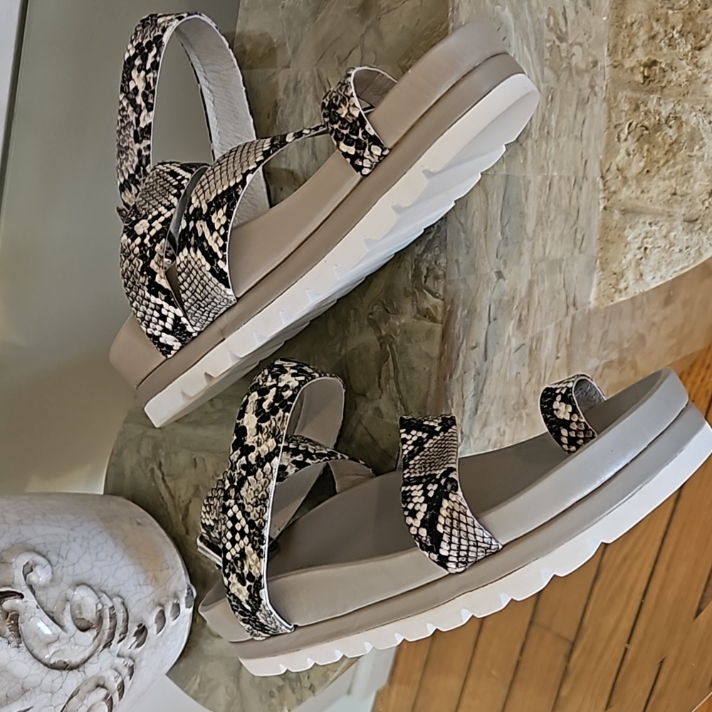 NEW J SLIDES NYC - Picture 2 of 6
